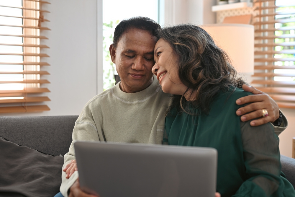 Hospital discharge planning & care management, happy couple