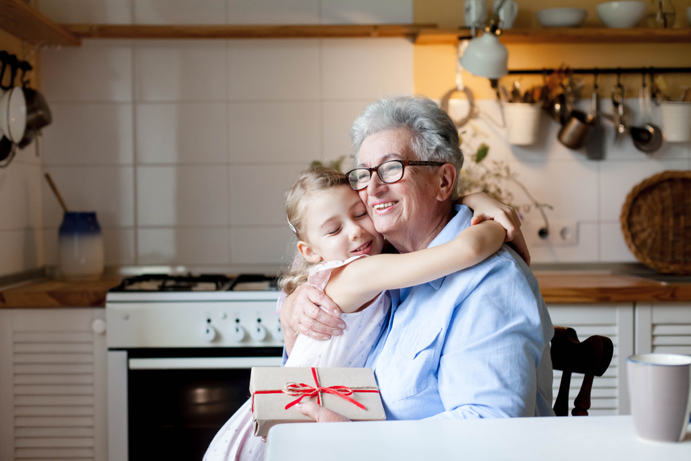 holiday gift guide for the older adults